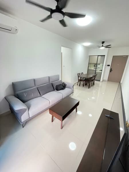 Servis Apartment untuk Disewa di Baron Residence @ Lake City - Vincent Lai - Living Room - PropertyGuru.com.my