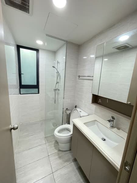Servis Apartment untuk Disewa di Baron Residence @ Lake City - Vincent Lai - Bathroom - PropertyGuru.com.my