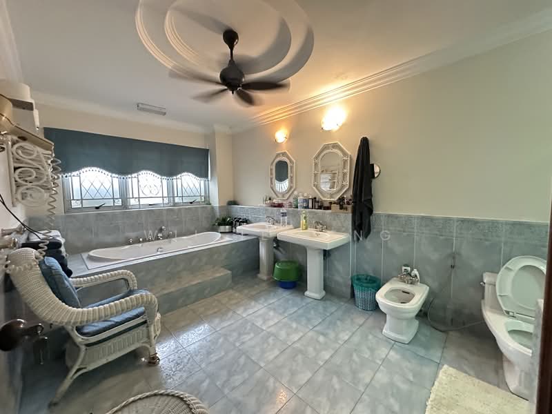 Bungalow for Sale in Ampang Jaya (Ampang) - Willie Teng - Bathroom - PropertyGuru.com.my