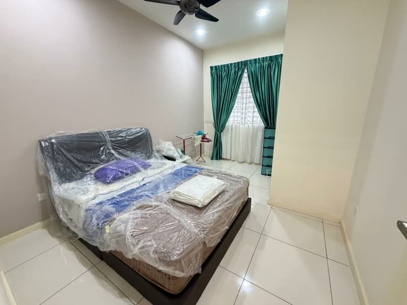 2-storey Terraced House for Sale in Bandar Country Homes (Rawang) - David Lee - Bedroom - PropertyGuru.com.my