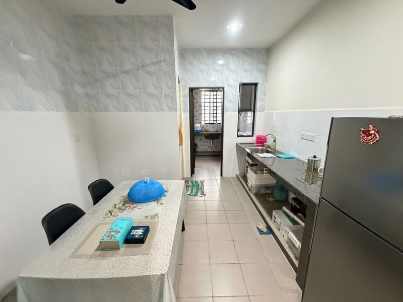 2-storey Terraced House for Sale in Bandar Country Homes (Rawang) - David Lee - Kitchen - PropertyGuru.com.my