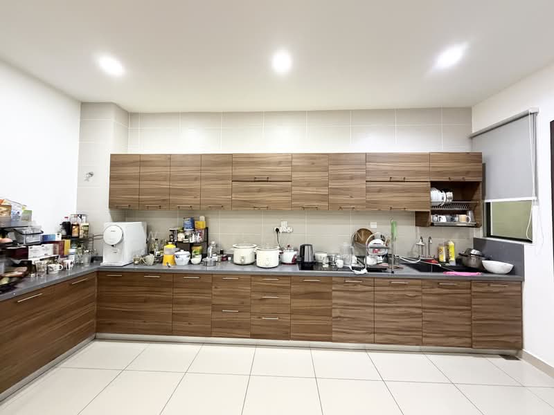 3-storey Terraced House for Sale in Bandar Kinrara (Selangor) - Willie Teng - Kitchen - PropertyGuru.com.my