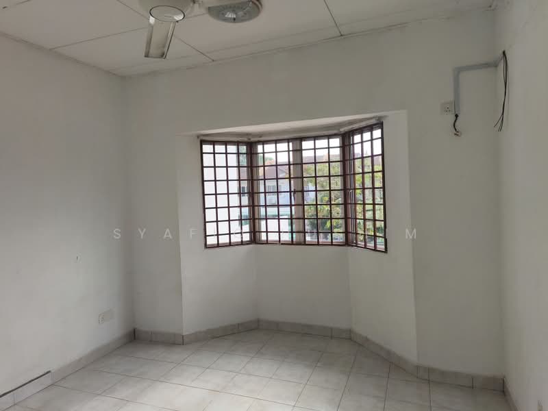 Rumah Teres untuk Dijual di Petaling Jaya (Selangor) - Syafiq Hushim - PropertyGuru.com.my