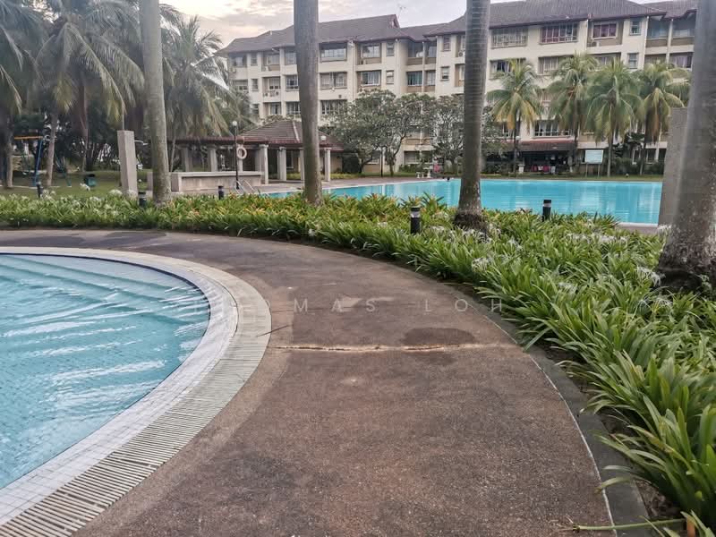 Condominium for Sale at Seri Hijauan - Thomas Loh - Pool - PropertyGuru.com.my