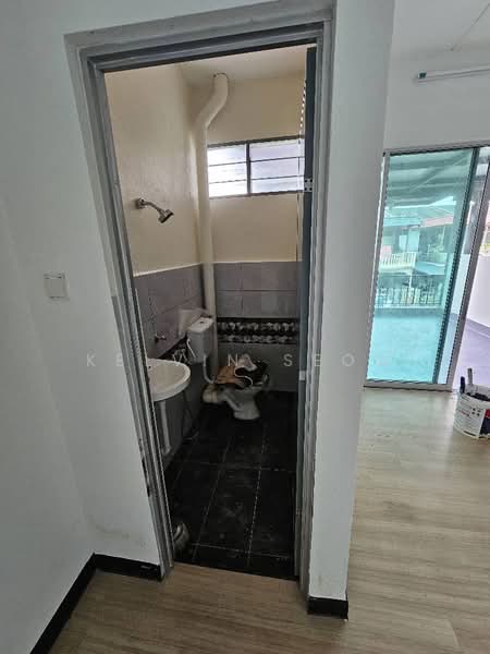 2-storey Terraced House for Rent in Taman Desa Murni (Butterworth) - Kelvin Seow - Bathroom - PropertyGuru.com.my