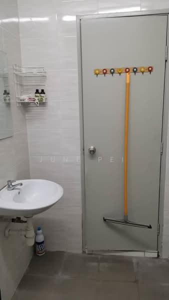 Servis Apartment untuk Dijual di Bsp Skypark - June Pei - Bathroom - PropertyGuru.com.my