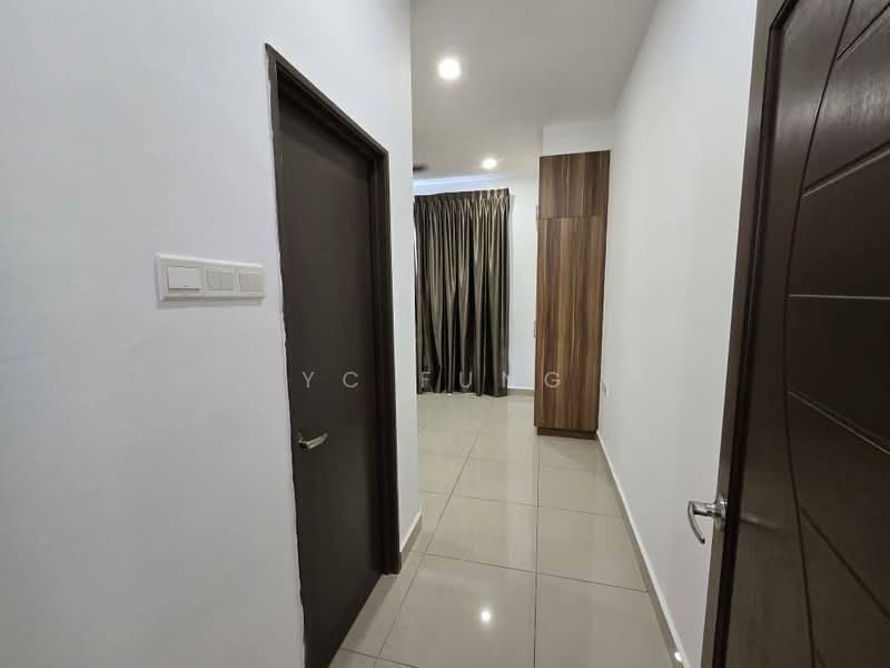 Kondominium untuk Disewa di M Condominium @ Larkin - YC Fung - Corridor - PropertyGuru.com.my