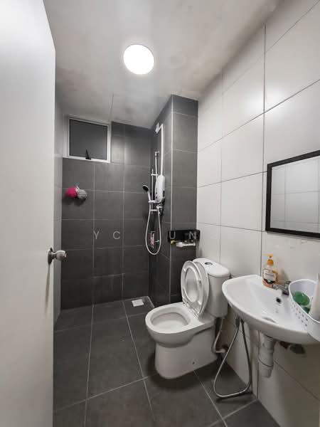 Pangsapuri untuk Disewa di Sierra Heights (Residensi Siera Perdana) - YC Fung - Bathroom - PropertyGuru.com.my