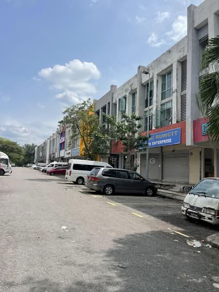 Shop / Office for Sale in Putra Heights (Subang Jaya) - Angie Ng - PropertyGuru.com.my