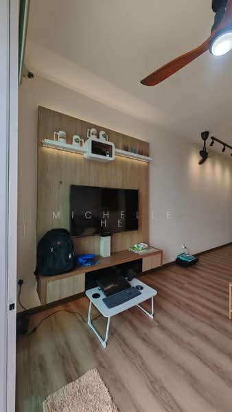 Servis Apartment untuk Dijual di Larkin Heights - Michelle He - Living Room - PropertyGuru.com.my