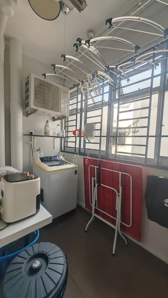Servis Apartment untuk Dijual di Larkin Heights - Michelle He - Balcony - PropertyGuru.com.my