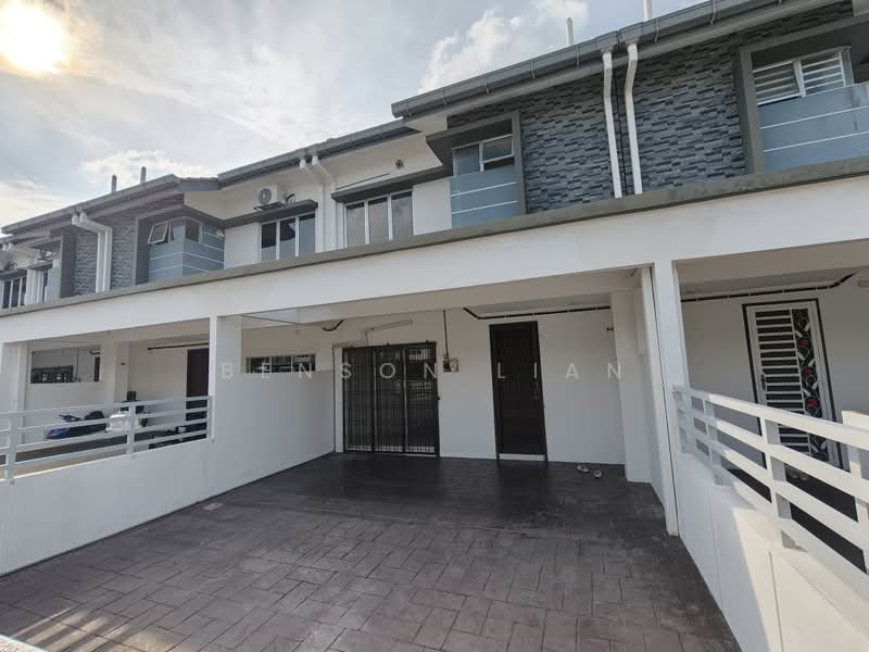 Rumah Teres 2 Tingkat untuk Disewa di Puncak Alam (Selangor) - Benson Lian - Exterior - PropertyGuru.com.my