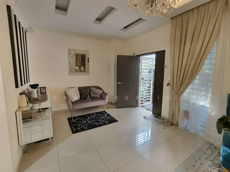 Rumah Teres 2 Tingkat untuk Dijual di Nilai 3 (Nilai) - Hawa Ibrahim - Living Room - PropertyGuru.com.my