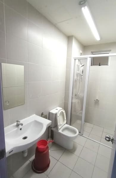 Service Residence for Rent at Meridin Bayvue @ Sierra Perdana - YC Fung - Bathroom - PropertyGuru.com.my