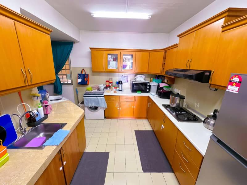 Condominium for Sale at Riana Green Condominium - Muhammad Ezwan - Kitchen - PropertyGuru.com.my