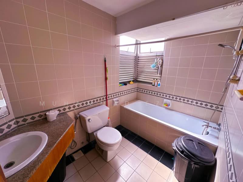 Condominium for Sale at Riana Green Condominium - Muhammad Ezwan - Bathroom - PropertyGuru.com.my