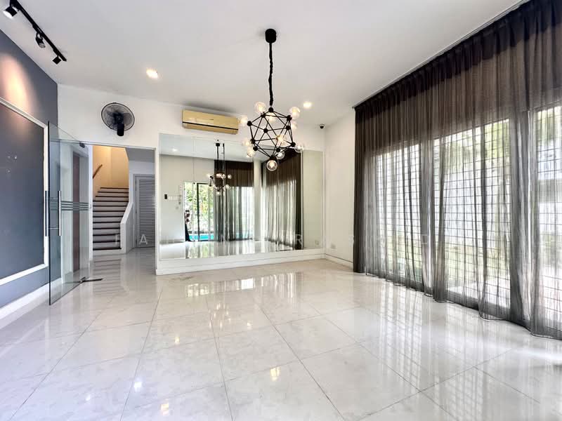 Rumah Banglo untuk Dijual di Sunway Damansara (Kota Damansara) - Fahana Rashid - Living Room - PropertyGuru.com.my