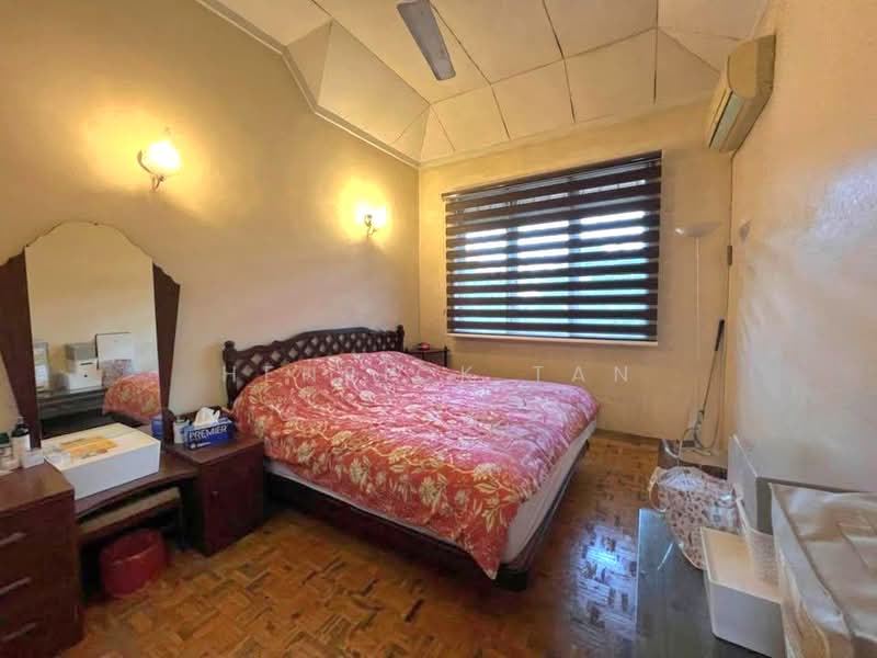 Terraced House for Sale in Bandar Kinrara Seksyen 1 (Bandar Kinrara) - Henrick Tan - Bedroom - PropertyGuru.com.my