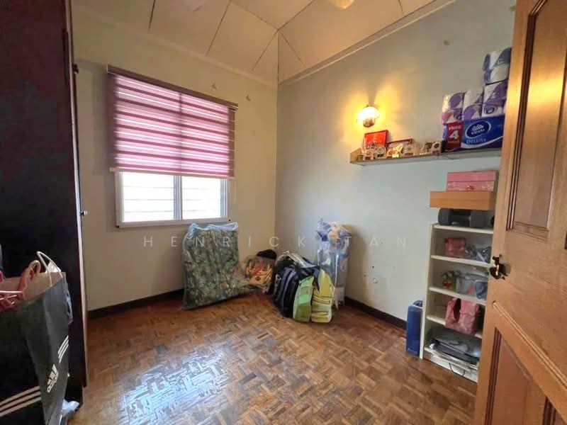 Terraced House for Sale in Bandar Kinrara Seksyen 1 (Bandar Kinrara) - Henrick Tan - Bedroom - PropertyGuru.com.my