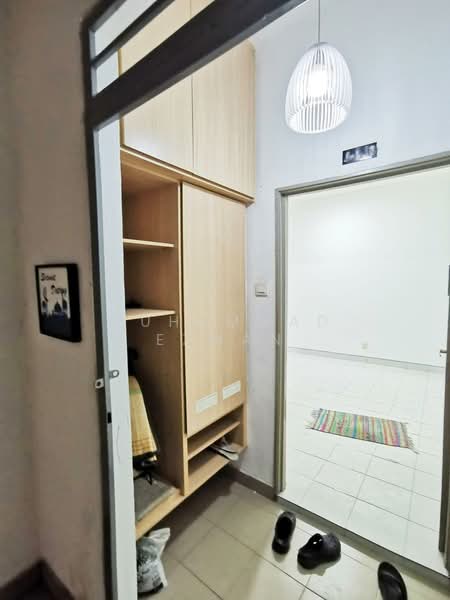 Pangsapuri untuk Dijual di 162 Residency - Muhammad Ezwan - Entrance - PropertyGuru.com.my