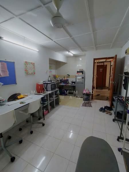 Pangsapuri untuk Dijual di Damai Apartment - Muhammad Ezwan - Kitchen - PropertyGuru.com.my