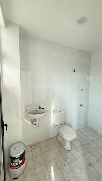 Rumah Teres 2 Tingkat untuk Dijual di Taman Austin Perdana (Tebrau) - Janice Yong - Bathroom - PropertyGuru.com.my