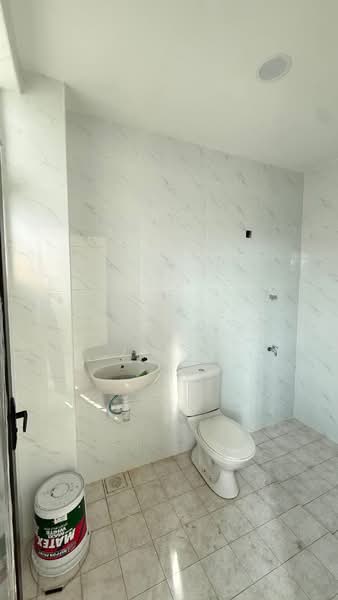 Rumah Teres 2 Tingkat untuk Dijual di Taman Austin Perdana (Tebrau) - Janice Yong - Bathroom - PropertyGuru.com.my
