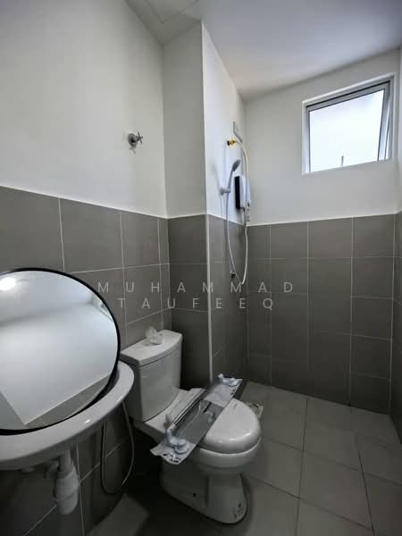 Apartment for Rent at Tinta Residensi, Nada Bidara - Muhammad Taufeeq - Bathroom - PropertyGuru.com.my