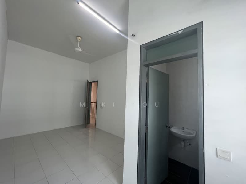 Rumah Teres 2 Tingkat untuk Dijual di Bandar Rimbayu (Telok Panglima Garang) - Miki You - Interior - PropertyGuru.com.my