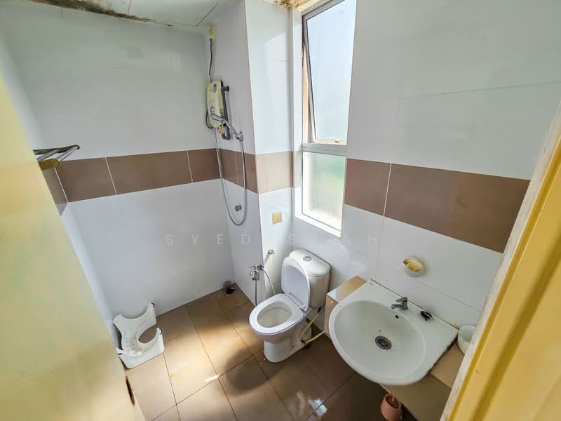 Condominium for Sale at Desa Villas - Syed Shah - Bathroom - PropertyGuru.com.my