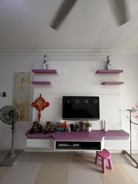 Kondominium untuk Disewa di Casa Idaman - JK Leong - Living Room - PropertyGuru.com.my