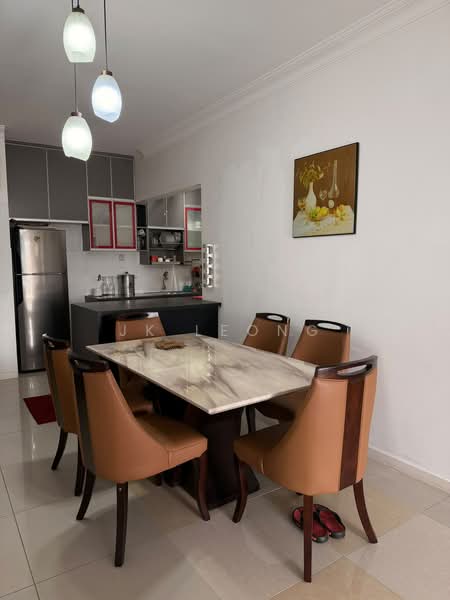 Kondominium untuk Disewa di Casa Idaman - JK Leong - Kitchen - PropertyGuru.com.my