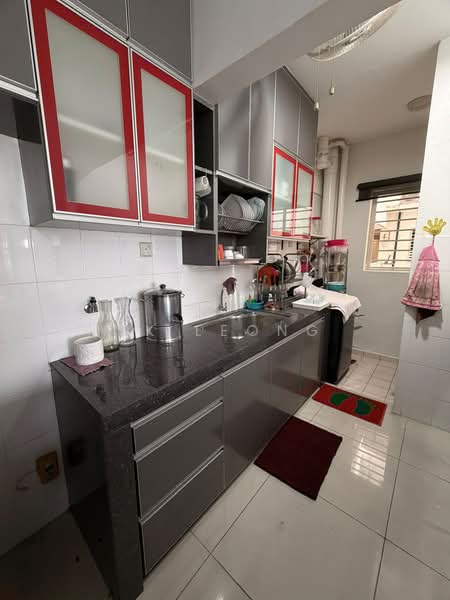 Kondominium untuk Disewa di Casa Idaman - JK Leong - Kitchen - PropertyGuru.com.my