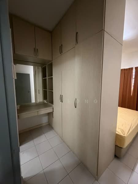 Kondominium untuk Disewa di Casa Idaman - JK Leong - Bedroom - PropertyGuru.com.my
