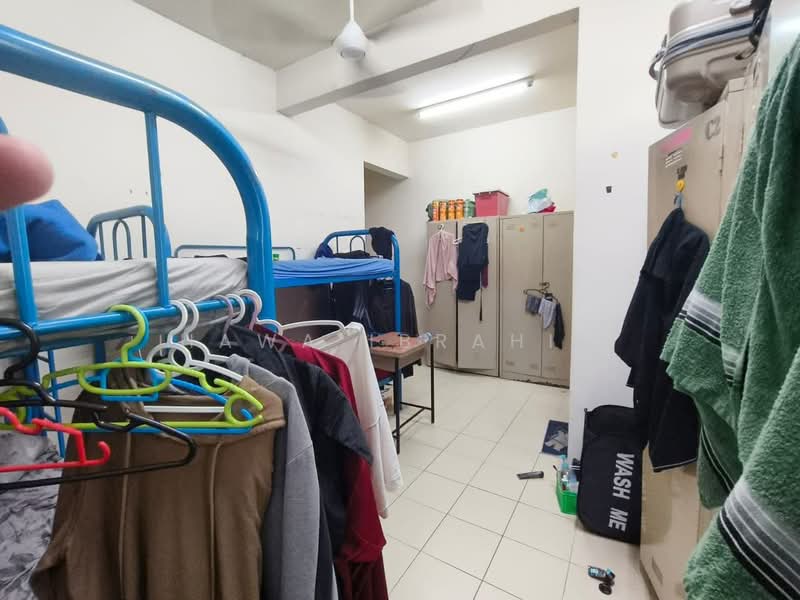 Pangsapuri untuk Dijual di Anggerik Court - Hawa Ibrahim - Bedroom - PropertyGuru.com.my