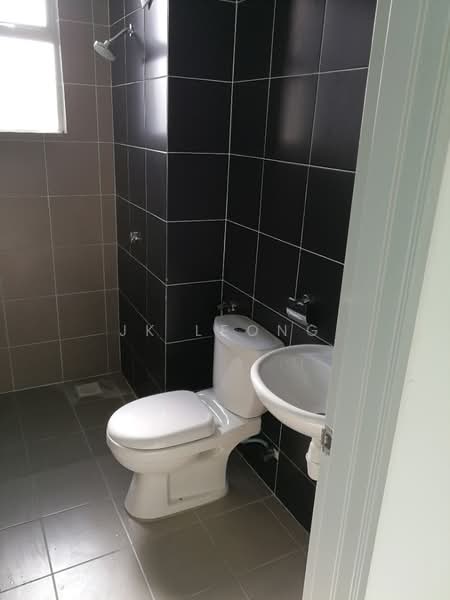 Service Residence for Sale at The Zizz @ Damansara North - JK Leong - Bathroom - PropertyGuru.com.my