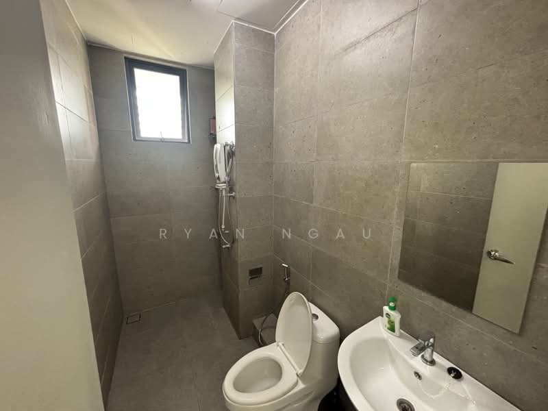 Kondominium untuk Disewa di Verando Residence - Ryan Ngau - Bathroom - PropertyGuru.com.my