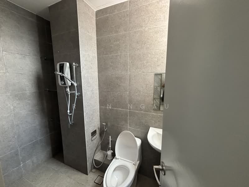 Kondominium untuk Disewa di Verando Residence - Ryan Ngau - Bathroom - PropertyGuru.com.my