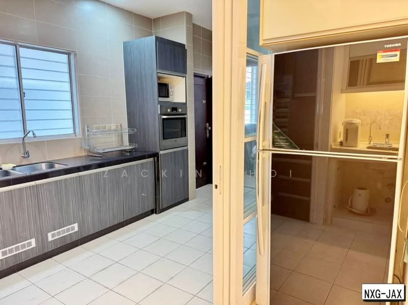 Rumah Berkembar untuk Disewa di Bandar Botanic (Klang) - Zackinn Hoi - Kitchen - PropertyGuru.com.my
