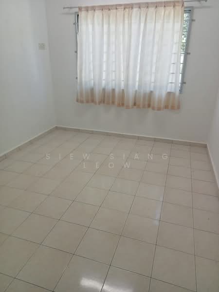 Flat for Sale at Rumah Pangsa Sutera Wangi - Siew Siang Leow - PropertyGuru.com.my