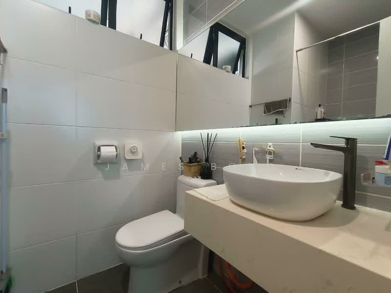 Pangsapuri untuk Dijual di Sky Oasis Residence (Pangsapuri Oasis 1) - James Bong - Bathroom - PropertyGuru.com.my