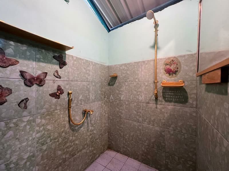 Bungalow for Rent in Gombak (Selangor) - Wan Azima - Bathroom - PropertyGuru.com.my