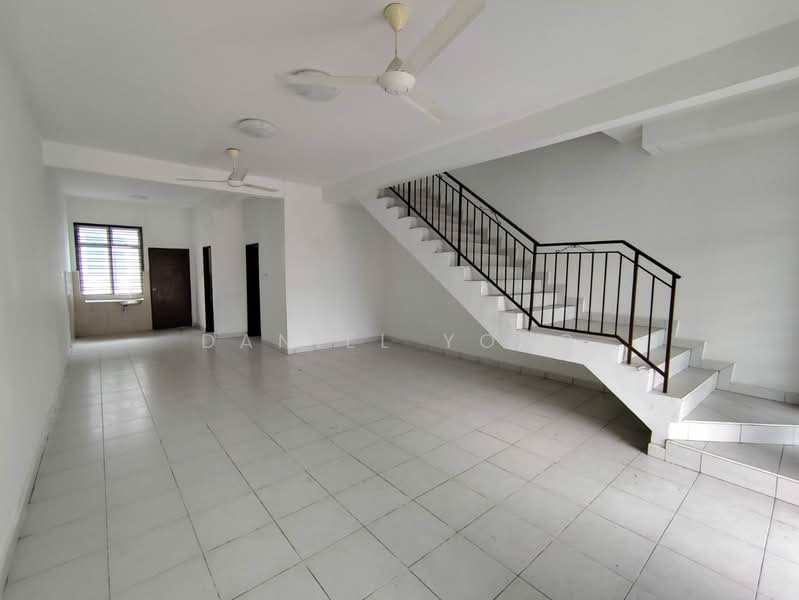 Rumah Teres 2 Tingkat untuk Dijual di Taman Scientex Senai (Senai) - Daniel Yong - Living Room - PropertyGuru.com.my