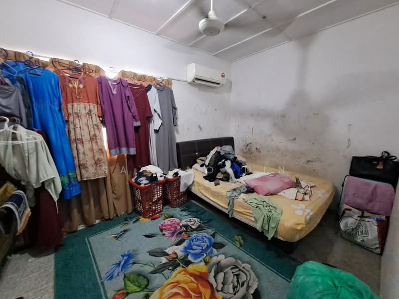 2-storey Terraced House for Sale in TAMAN PUCHONG UTAMA (Puchong) - Sa'a Nordin - Bedroom - PropertyGuru.com.my