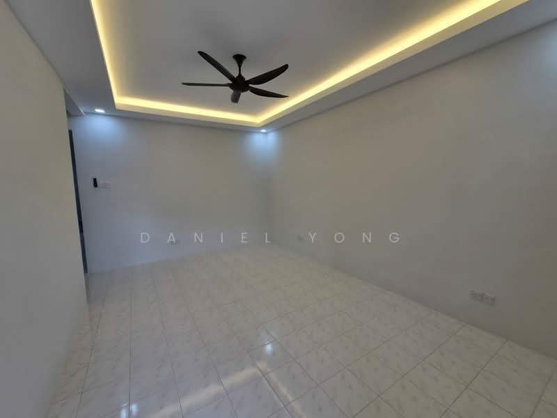 1-storey Terraced House for Sale in Bandar Putra (Kulai) - Daniel Yong - Interior - PropertyGuru.com.my