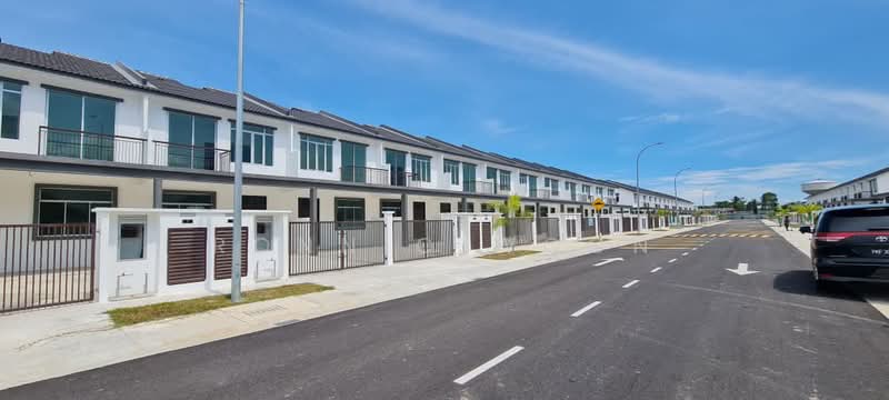 Rumah Teres 2 Tingkat untuk Dijual di Taman Rambai Indah (Jenjarom) - Ronnic Woon - Exterior - PropertyGuru.com.my