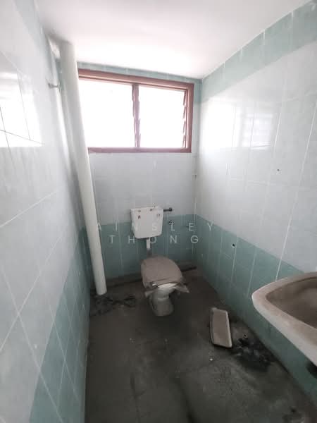 Shop / Office for Sale in Gopeng (Perak) - Ainsley Thong - Bathroom - PropertyGuru.com.my
