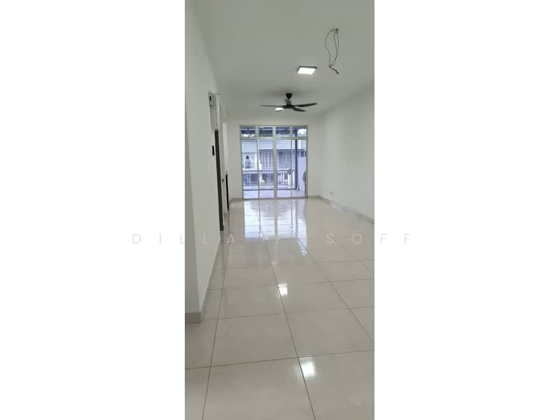 Rumah Bandar untuk Dijual di Taman Nilai Perdana (Nilai) - DILLA YUSOFF - Living Room - PropertyGuru.com.my