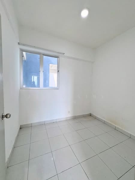 Pangsapuri untuk Disewa di The Residence 1 @ Tiara South - Jacqueline San - Bedroom - PropertyGuru.com.my