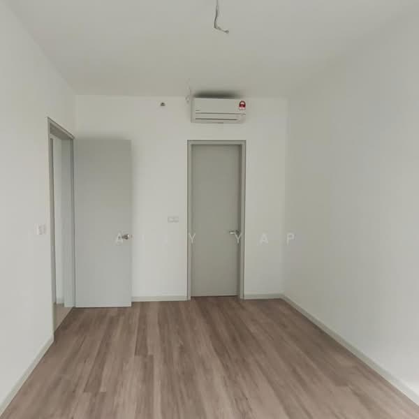 Service Residence for Sale at Sunway Belfield - Ally Yap - Master Bedroom - PropertyGuru.com.my